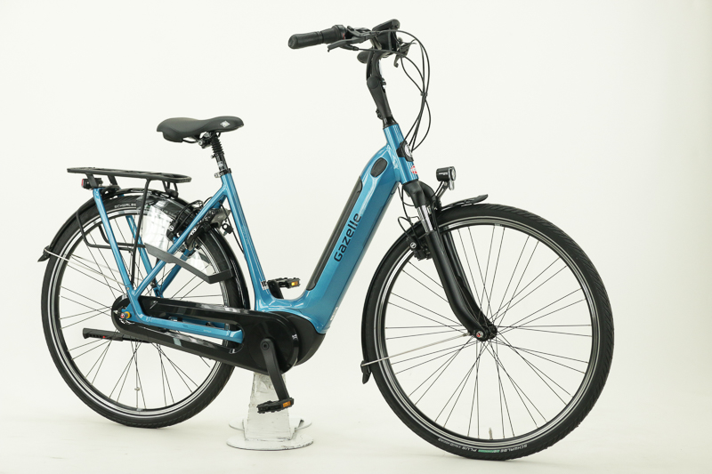 Gazelle Arroyo C7+ 13,4 Ah Unisexfahrrad 7 Gang Nabenschaltung mit Rücktritt blau Bosch