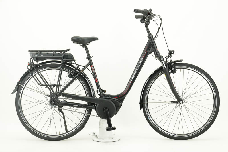 Hercules Roberta R7 Active Plus Pedelec 500Wh Ah Damenfahrrad 7 Gang Nabenschaltung mit Rücktritt schwarz matt Bosch